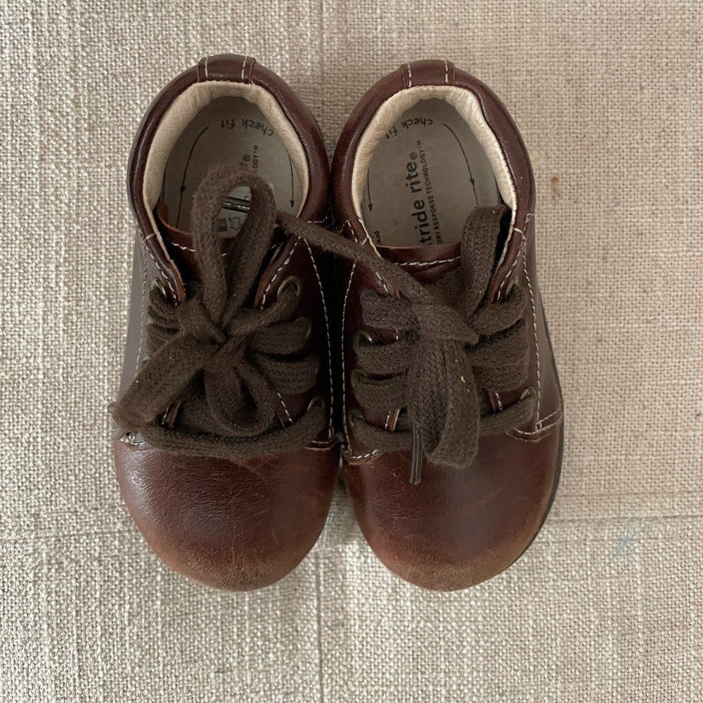 Stride Rite brown walkers size Baby/toddler 5